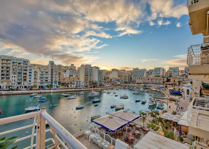 شقة Seafront In Picturesque Spinola Bay سانت جوليان
