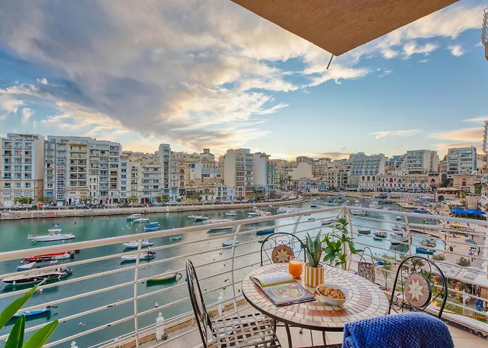 Seafront In Picturesque Spinola Bay *