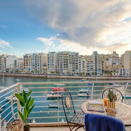 Seafront In Picturesque Spinola Bay Daire *