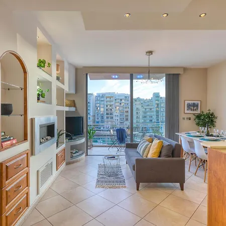 Daire Seafront In Picturesque Spinola Bay Saint Julian's