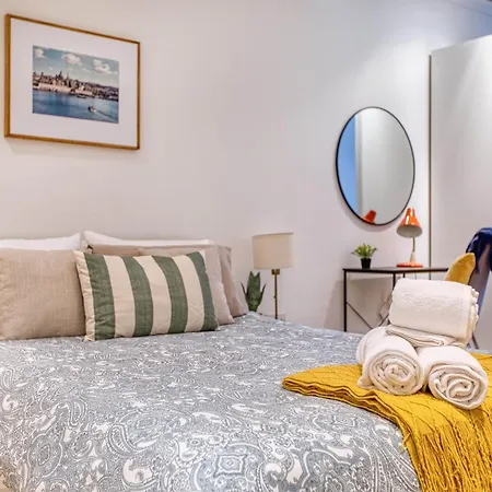 Appartement Seafront In Picturesque Spinola Bay San Ġiljan