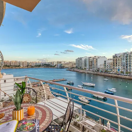 Seafront In Picturesque Spinola Bay Appartement San Ġiljan