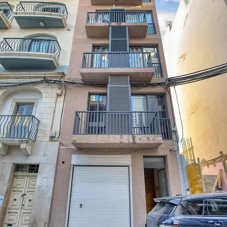 Seafront In Picturesque Spinola Bay * San Ġiljan