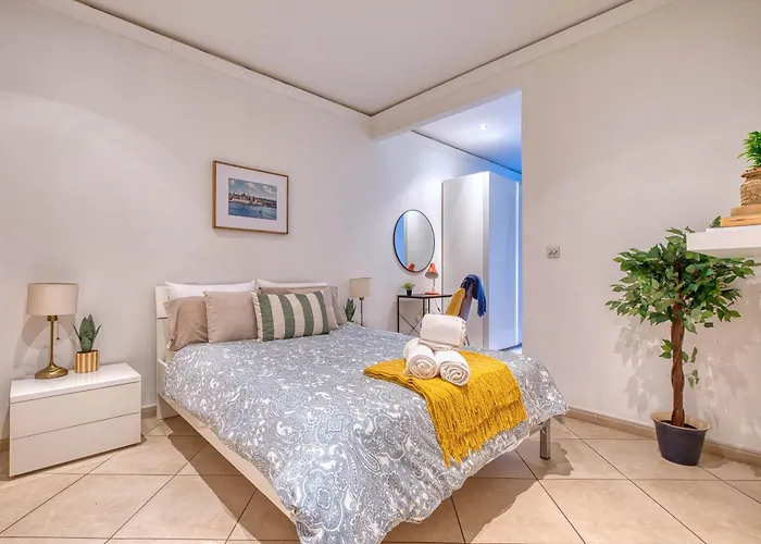 Seafront In Picturesque Spinola Bay *