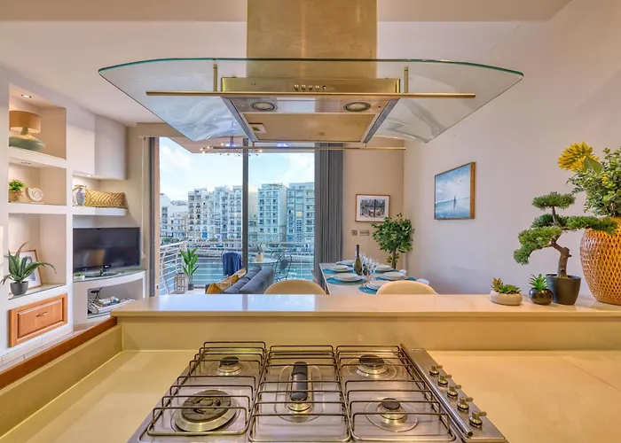 Seafront In Picturesque Spinola Bay * Saint Julian's