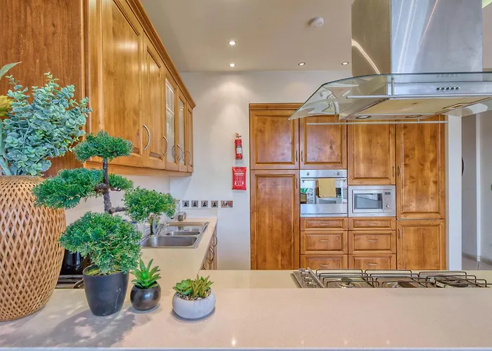 Apartment Seafront In Picturesque Spinola Bay *