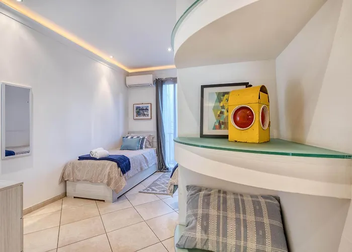 Apartment Seafront In Picturesque Spinola Bay Saint Julian's